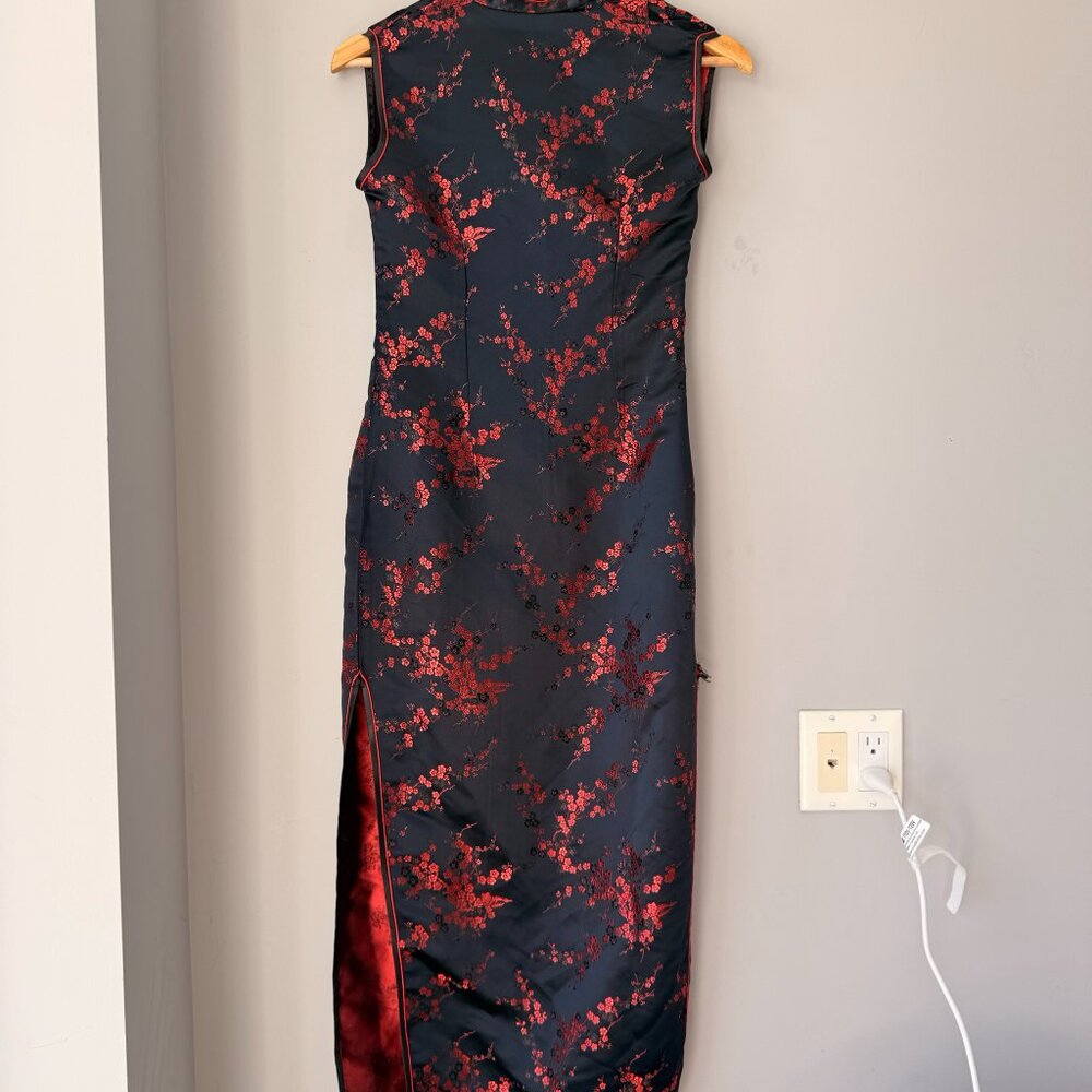 Multicolor Dresses - Picture 2 of 5